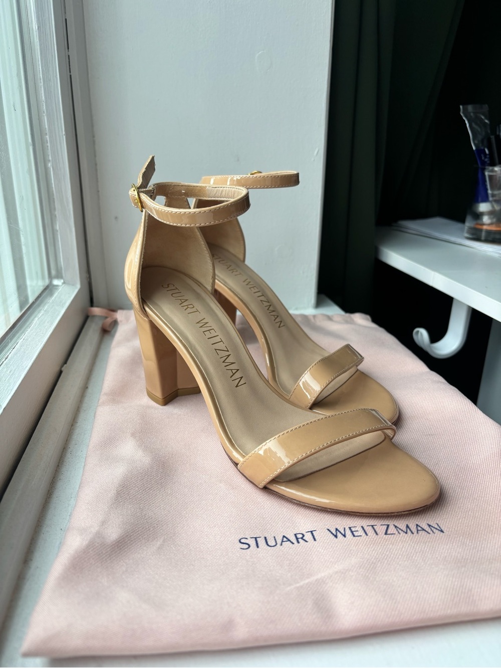 Nearlynude Block Heel Sandals